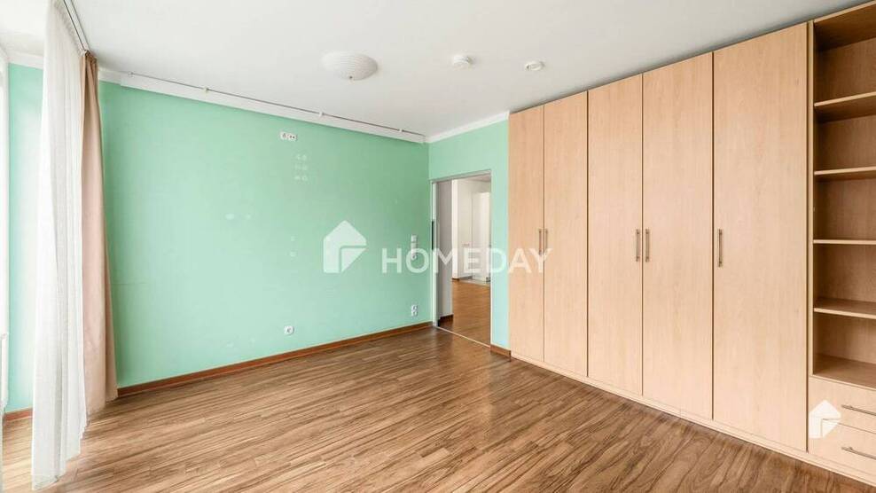 Bezugsfrei! Großzügige 6-Zimmer-Wohnung mit Balkon, EBK und 4 Stellplätzen in Wetter (Ruhr)
