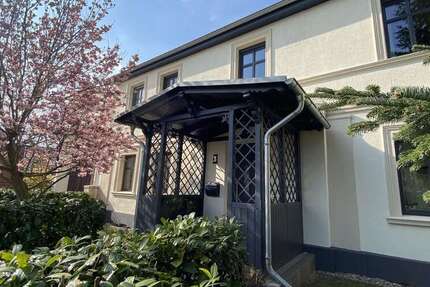 Haus zum Kaufen in Niedere Börde 549.000 € 225 m² 7 zimmer