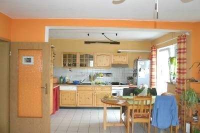 Hochwertige moderne helle Maisonette Gartenmitbenutzung KINDERFREUNDLICH und Garage Pkw-Stellplatz 4 zimmer