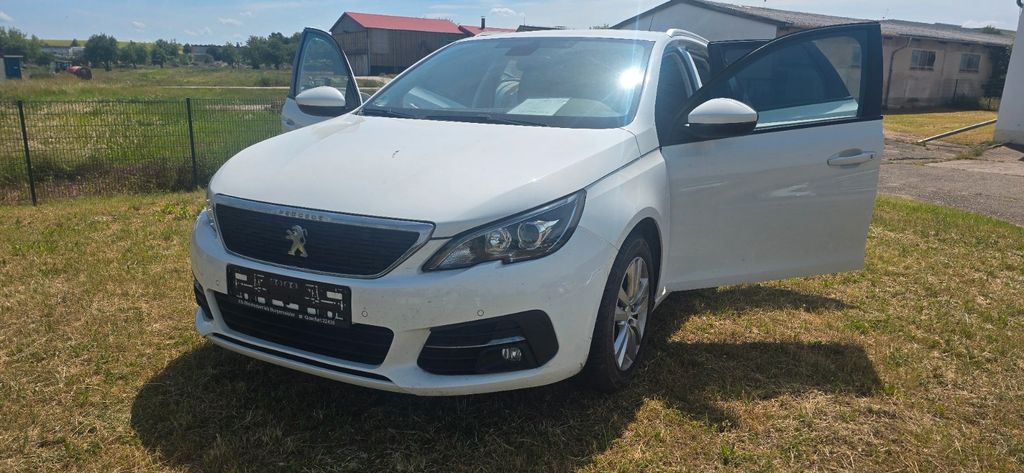 Peugeot 308 54.270 km 12.900 &euro; Querfurt 06268