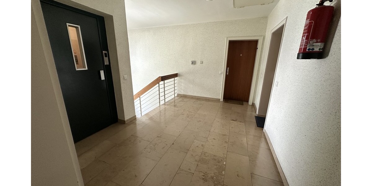 Wohnkomfort mit Perspektive – Großzügige Eigentumswohnung mit Balkon und Aufzug - Erbpachtgrundstück - Etagenwohnung Hemer | Angebot:27146095