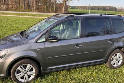 VW Touran 153.000 km 9.950 &euro; Warthausen 88447