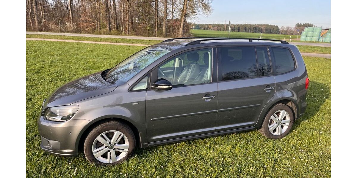 VW Touran 153.000 km 9.950 &euro; Warthausen 88447
