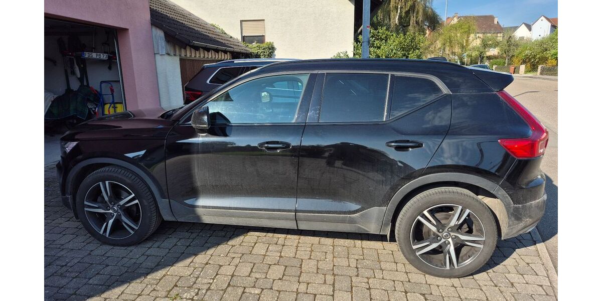 Volvo XC40 96.000 km 26.900 &euro; Empfingen 72186