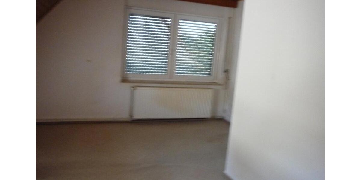 Einfamilienhaus Bergen - 7 Zimmer, 160 m&sup2;, 390.000&euro; | Angebot:26958654