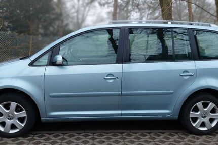 VW Touran 255.000 km 3.990 &euro; Hamburg 22117