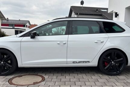 Seat Leon 61.000 km 19.499 &euro; Biessenhofen 87640