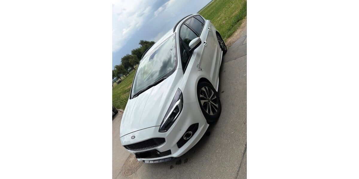 Ford S-Max 129.500 km 15.700 &euro; Tomerdingen 89160