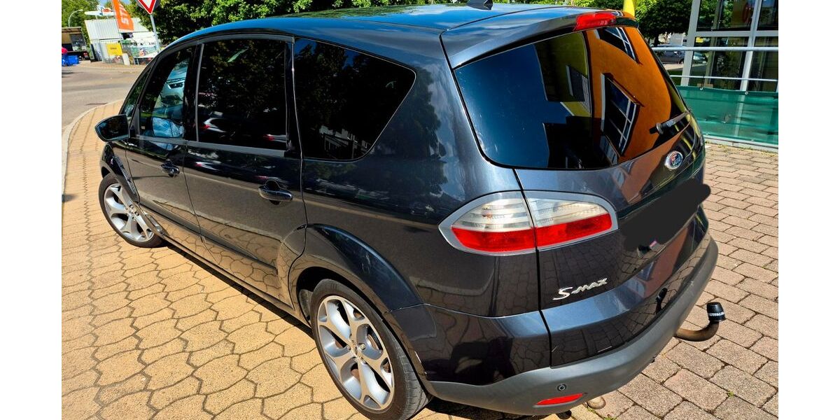 Ford S-Max 324.200 km 1.400 &euro; Filderstadt 70794