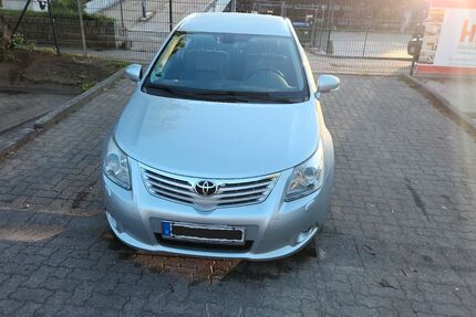Toyota Avensis 125.000 km 9.999 &euro; Hamburg 22049
