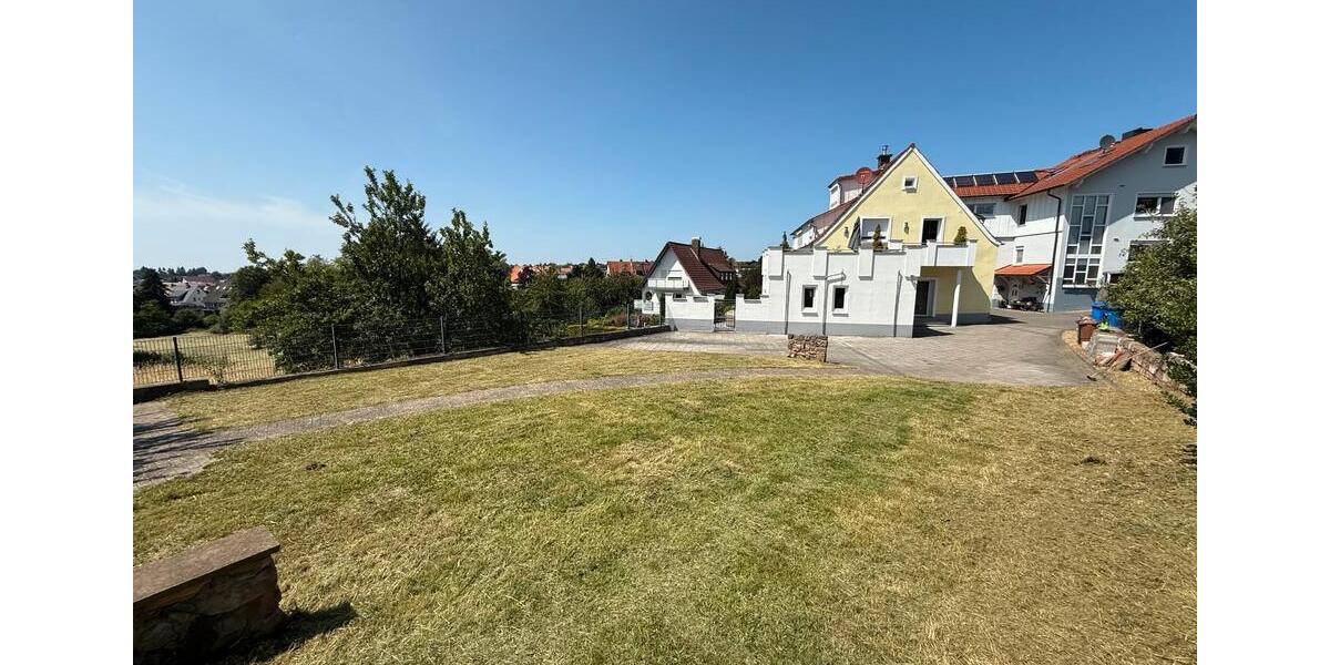 FREISTEHENDES 2 -FAMILIENHAUS MIT GARTEN UND GARAGE 7 zimmer