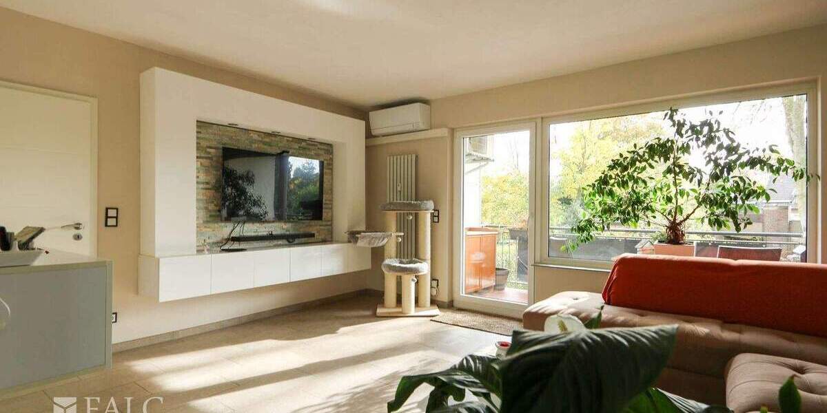 Eigentumswohnung im 4-Parteienhaus 5 zimmer