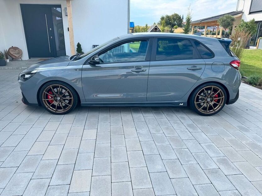 i30