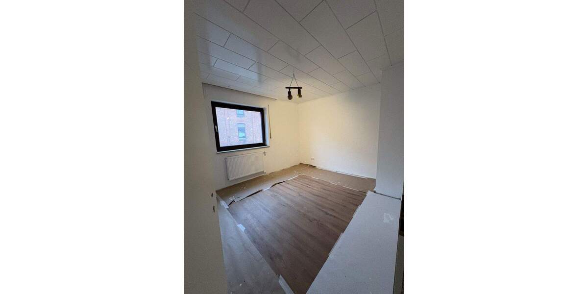 Etagenwohnung Gladbeck Mitte - 3 Zimmer, 94 m&sup2;, 900&euro; | Angebot:25302220