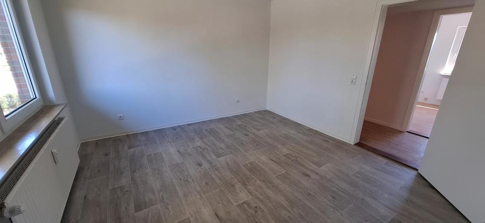 Etagenwohnung Zetel - 3 Zimmer, 66 m&sup2;, 320&euro; | Angebot:26267961