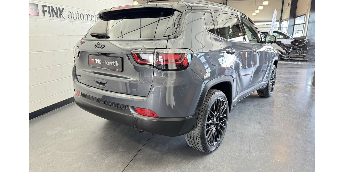 Jeep Compass Limited Plug-In 1.Hand 4WD FULL LED 360° 52.400 km 23.920 &euro; Lich 35423