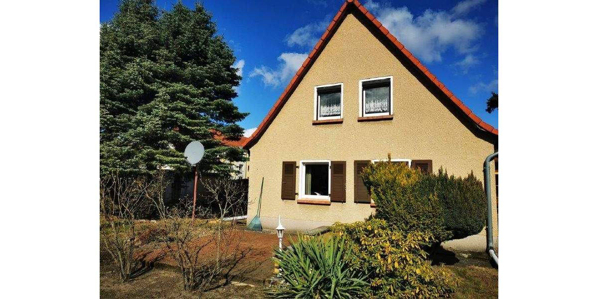 Einfamilienhaus Lauta - 4 Zimmer, 90 m&sup2;, 155.000&euro; | Angebot:25781042