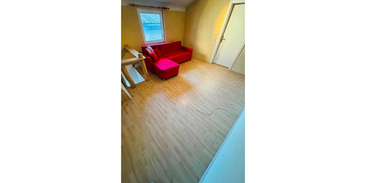 Einfamilienhaus Amt Creuzburg - 8 Zimmer, 188 m&sup2;, 80.000&euro; | Angebot:26363281