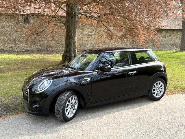 Mini ONE 31.700 km 14.700 &euro; Wolfsburg 38446