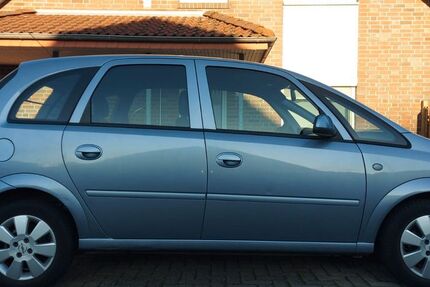 Opel Meriva 107.000 km 2.699 € Oldenburg (Oldb) 26135