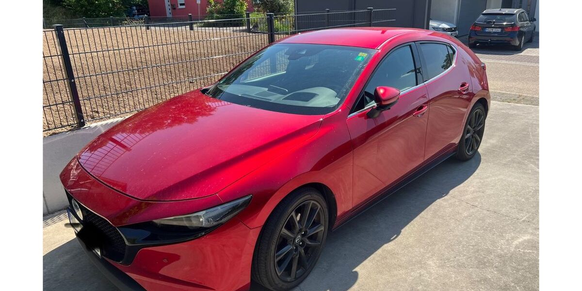 Mazda 3 98.000 km 17.800 &euro; Sinsheim 74889