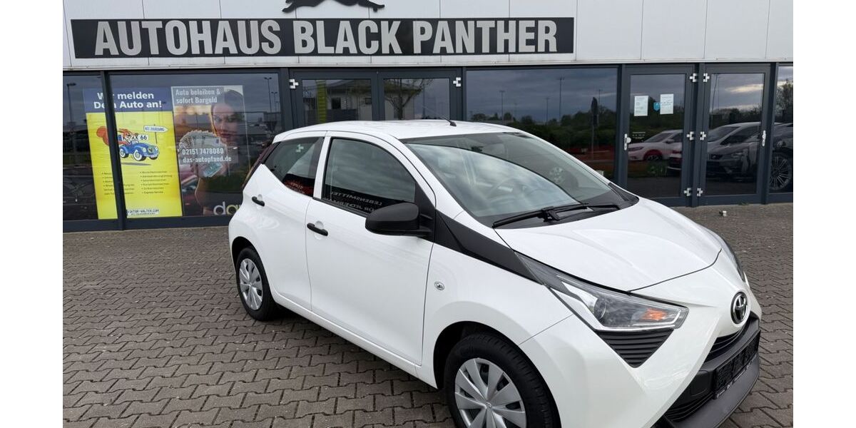 Toyota Aygo (X) 34.000 km 8.700 &euro; Tönisvorst 47918