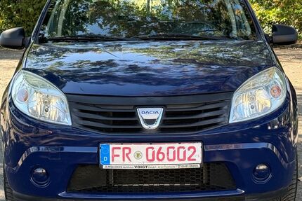 Dacia Sandero 32.000 km 3.250 &euro; Freiburg 79108