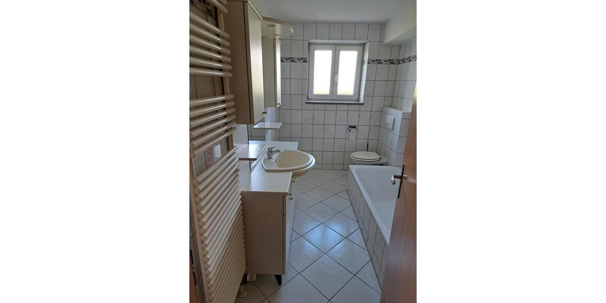 Etagenwohnung Bergheim - 2 Zimmer, 60 m&sup2;, 600&euro; | Angebot:26611682