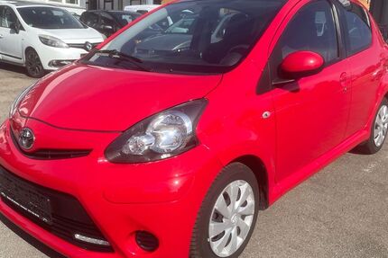 Toyota Aygo (X) 90.000 km 4.500 &euro; Baden-Württemberg - Hechingen 72379