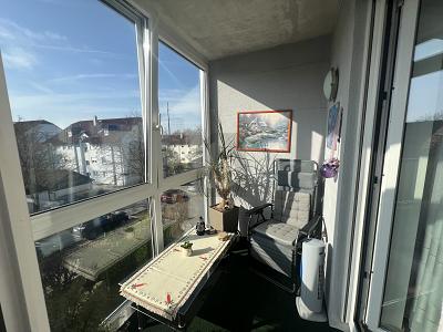 LICHTDURCHFLUTETES INVEST: WINTERGARTEN & STELLPLATZ - Etagenwohnung Rothenburg ob der Tauber | Angebot:26643817
