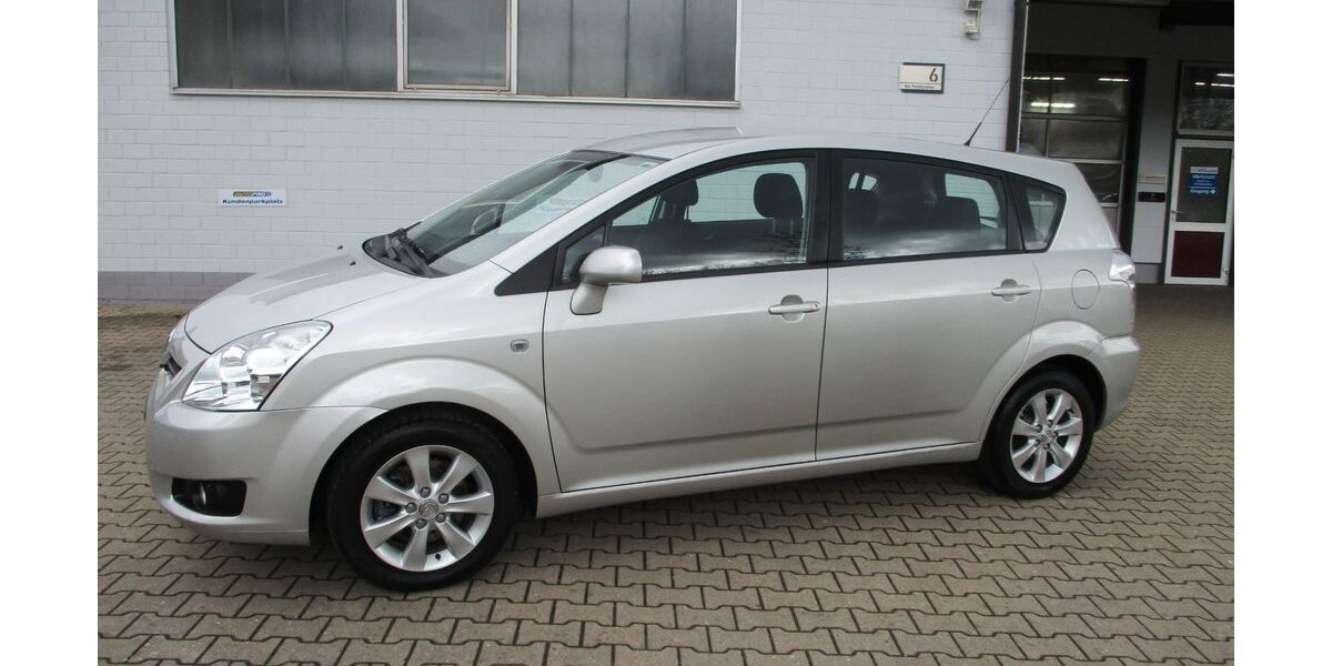 Toyota Corolla Verso 48.000 km 8.980 &euro; Rügland 91622