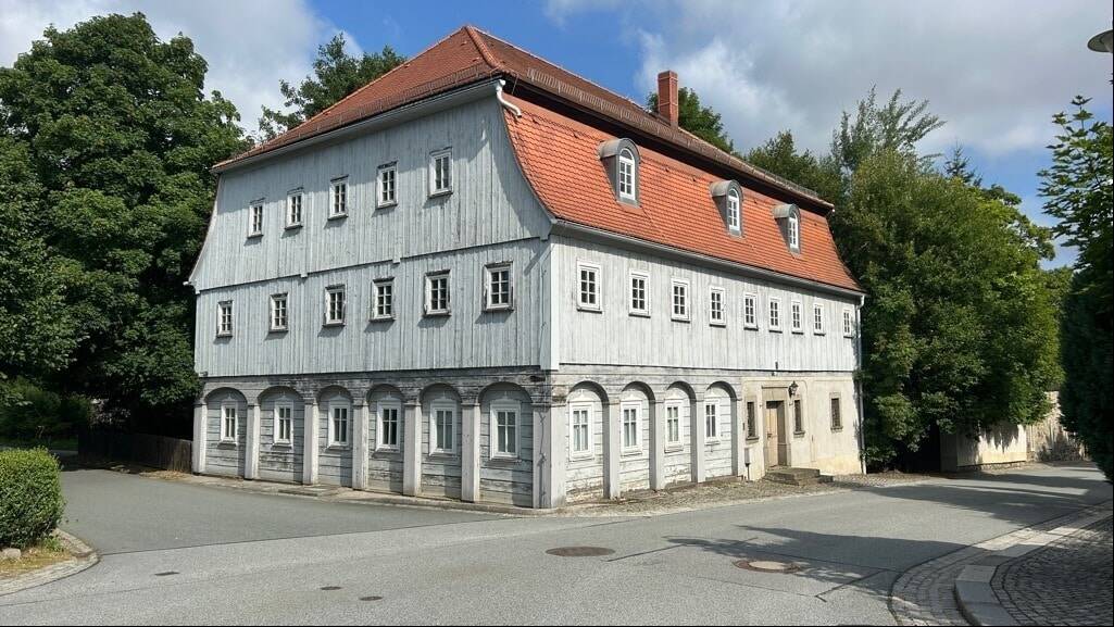 Einfamilienhaus Ebersbach-Neugersdorf Neugersdorf - 2 Zimmer, 300 m&sup2;, 120.000&euro; | Angebot:26257639
