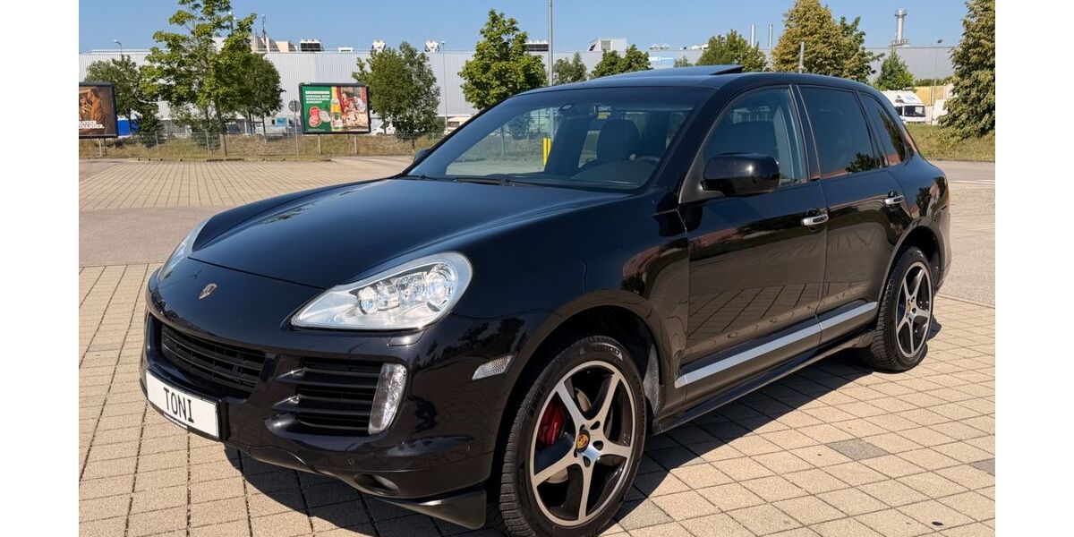 Porsche Cayenne 305.999 km 10.900 &euro; München 81243
