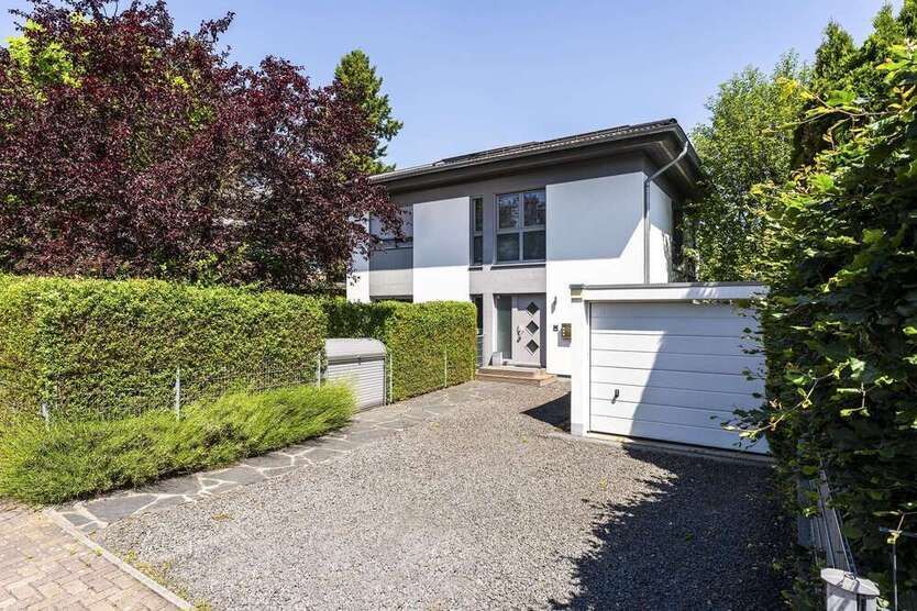 Haus zum Kaufen in Kleinmachnow 1.148.000 € 167 m²