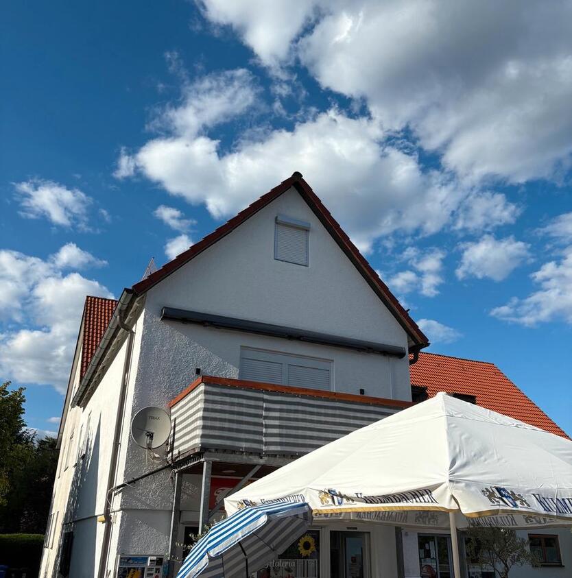 Helle, vollständig renovierte 5-Zimmer-Maisonette-Wohnung in Nbg zimmer