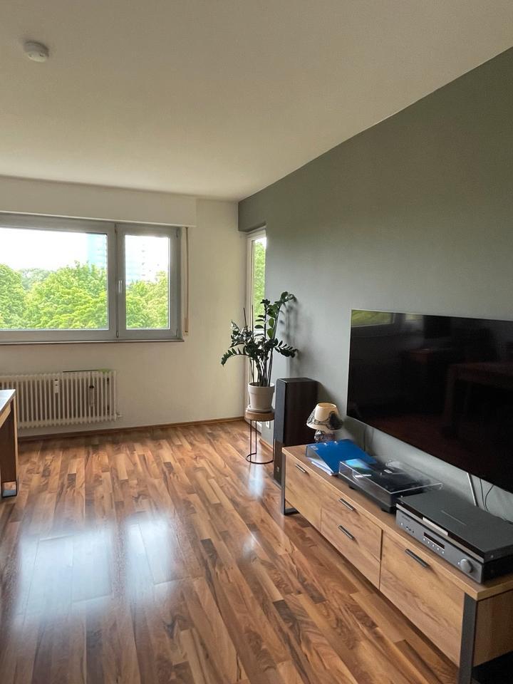 2-Zi Whg mit EBK in S-Mönchfeld zu vergeben