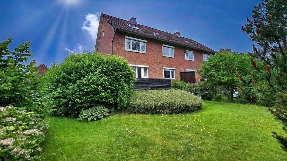 Haus zum Kaufen in Cuxhaven 249.000 € 150 m²