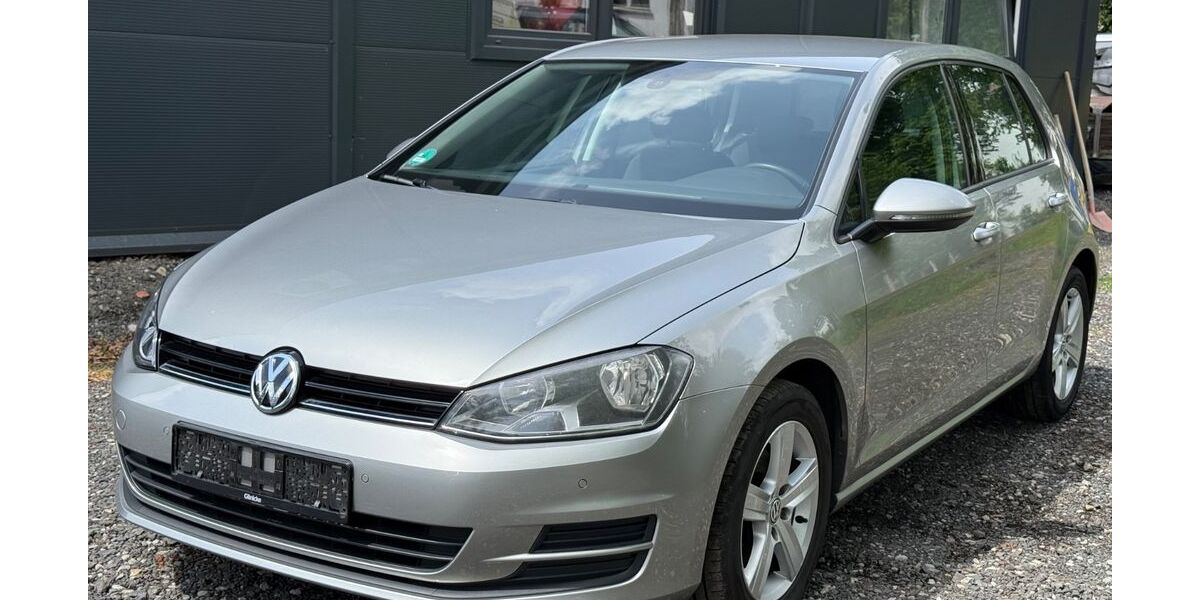 VW Golf 299.000 km 5.500 &euro; Witzenhausen 37213