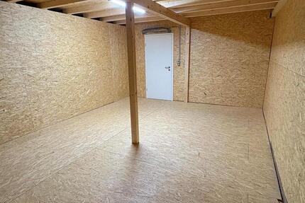 Trockene Lagerflächen im 1.OG zu vermieten zimmer