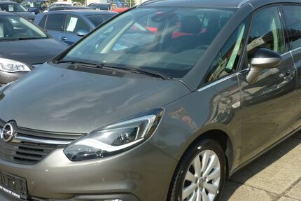 Opel Zafira 158.000 km 10.900 &euro; Gera 07548