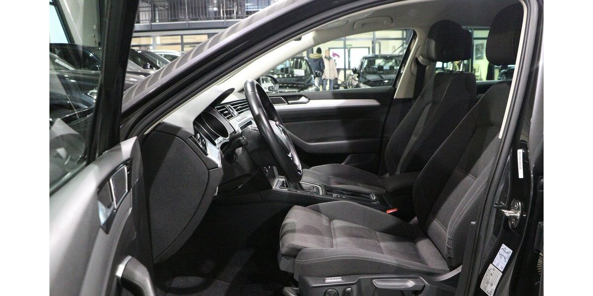 VW Passat 1.4 TSI Comfortline NAVI-DM+APPLE+ANDROID 159.000 km 11.888 &euro; Hamm 59077