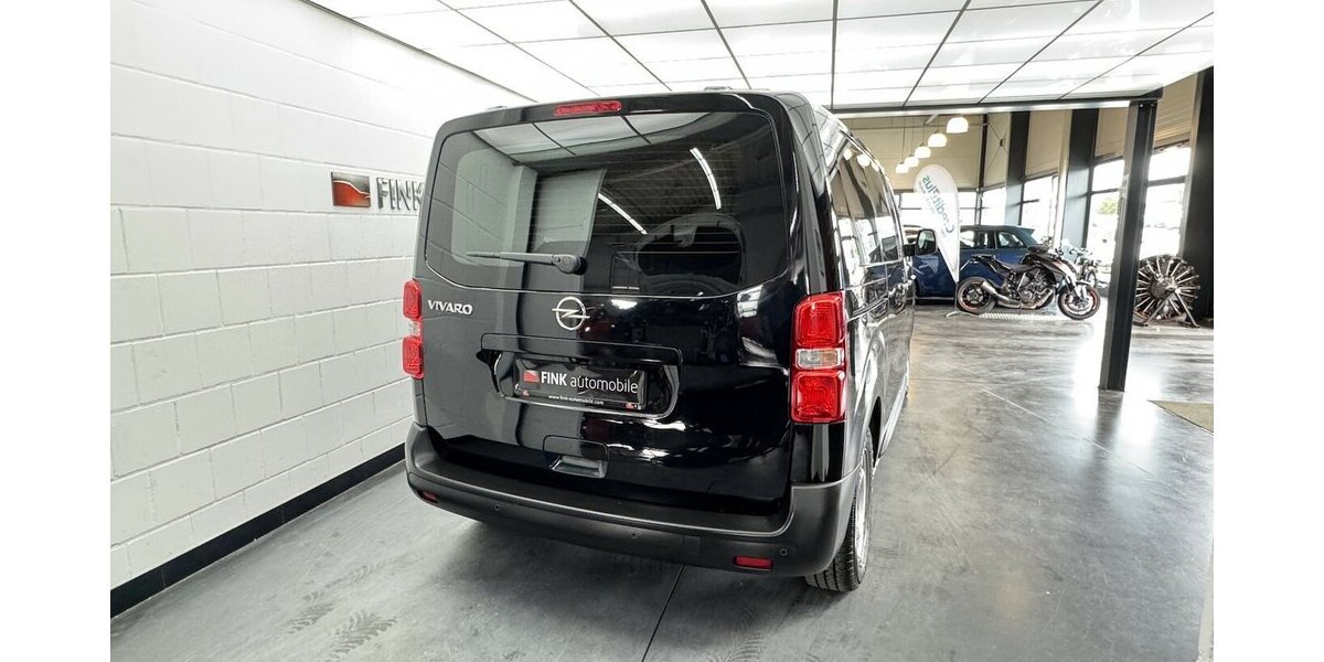 Opel Vivaro Cargo 1.5 D Edition M 1.Hand Sitzhzg 9.900 km 22.650 &euro; Lich 35423