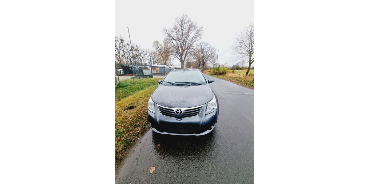 Toyota Avensis 164.556 km 5.200 &euro; Berlin 13629
