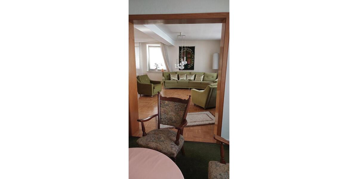 Bauernhaus, Landhaus Felsberg - 9 Zimmer, 300 m&sup2;, 354.000&euro; | Angebot:25225011