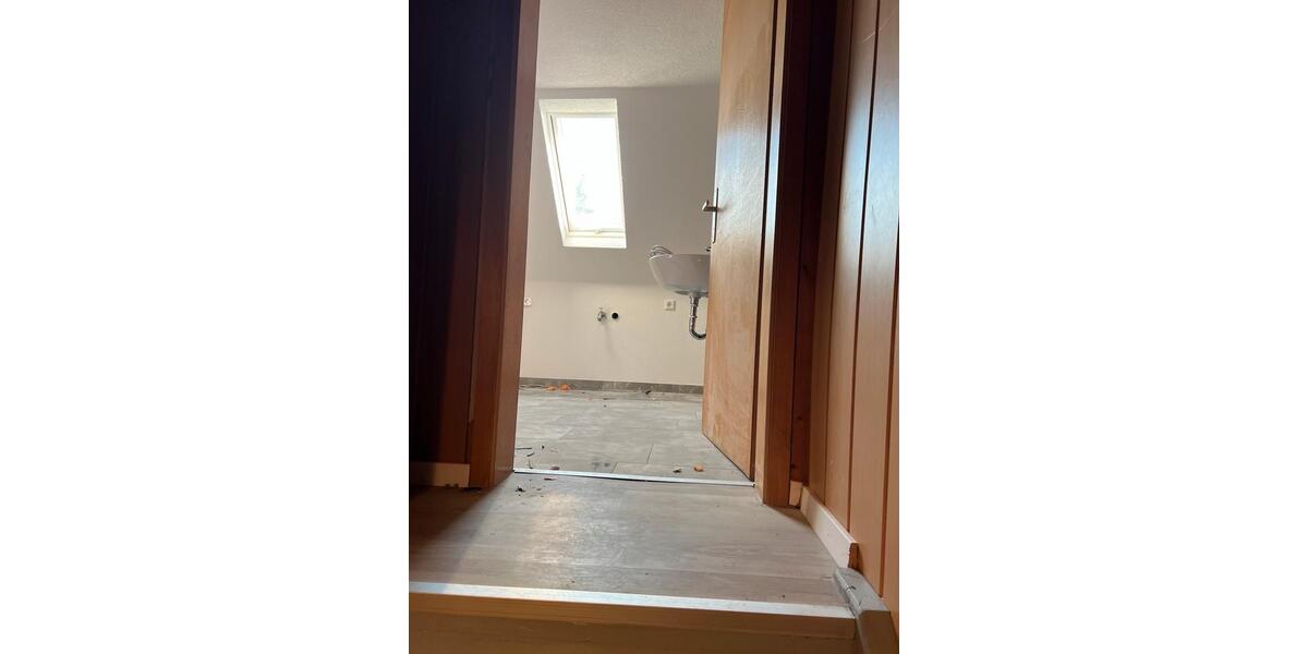 Etagenwohnung Heilbronn Böckingen - 5 Zimmer, 115 m&sup2;, 1.350&euro; | Angebot:24588316