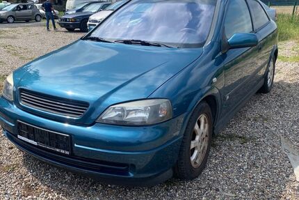 Opel Astra 191.000 km 888 &euro; Bandenitz 19230