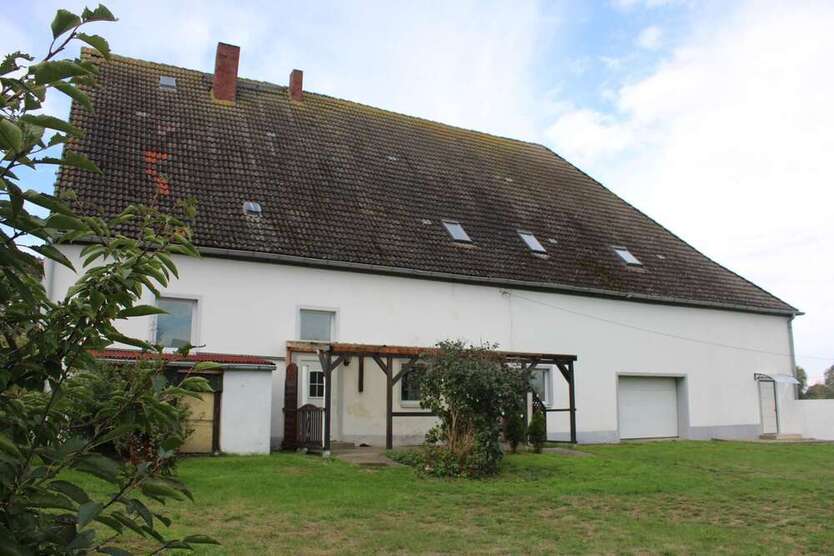 Haus zum Kaufen in Neubleesern 199.000 € 200 m²