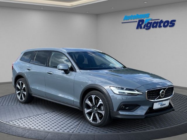 Volvo V60 Cross Country 43.166 km 42.950 &euro; Bad Grönenbach 87730