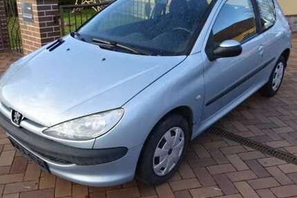 Peugeot 206 200.724 km 300 &euro; Luckaitztal (OT Buchwäldchen) 03229
