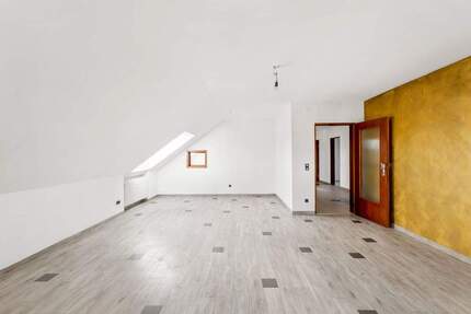 Ihr neues Zuhause - Großzügige 3,5-Zi-Wohnung mit Gartenanteil und Carport in Seukendorf 4 zimmer